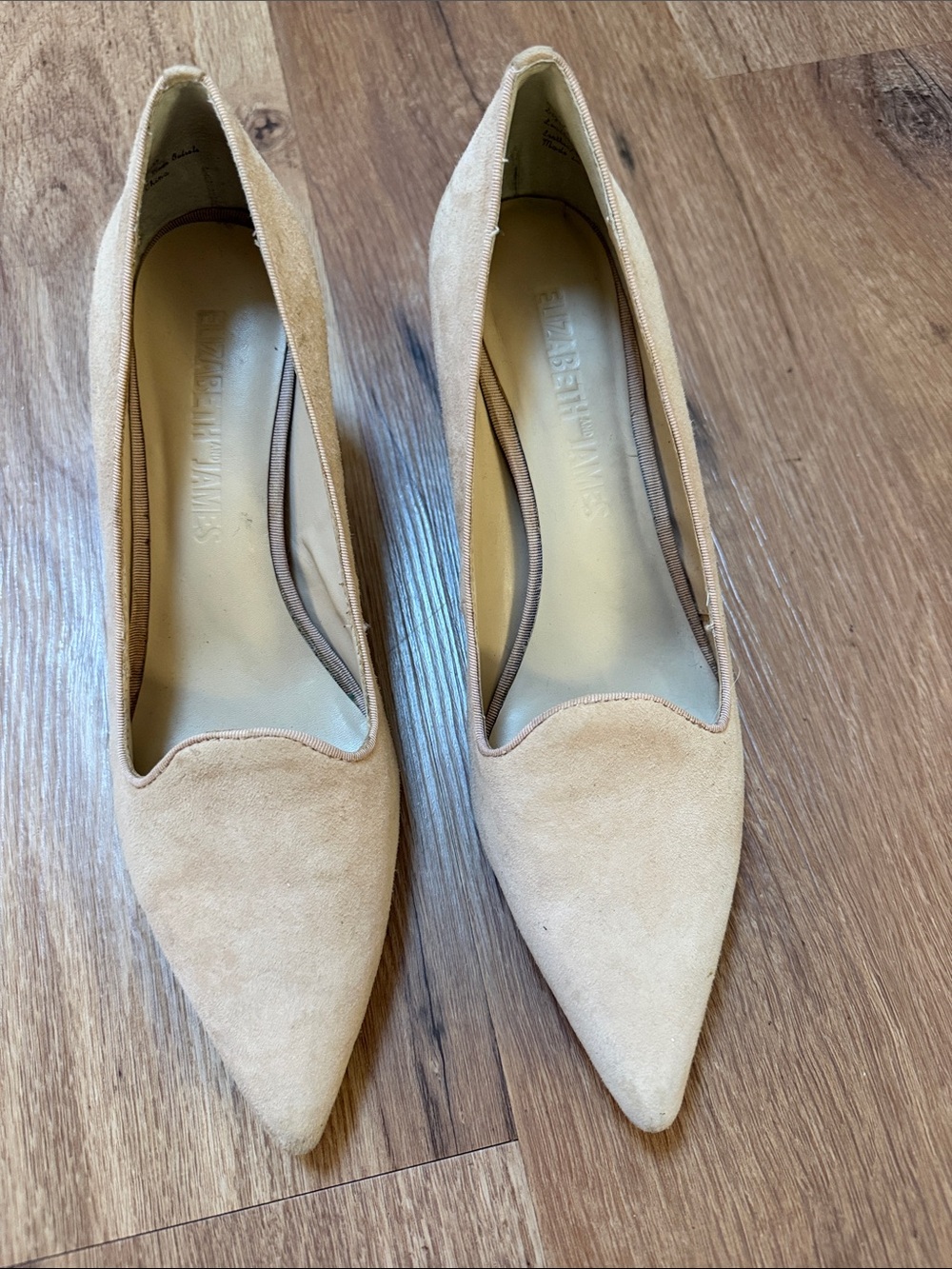 Elizabeth and James Tan Suede Pointed-Toe Kitten Heel Pumps, size 8